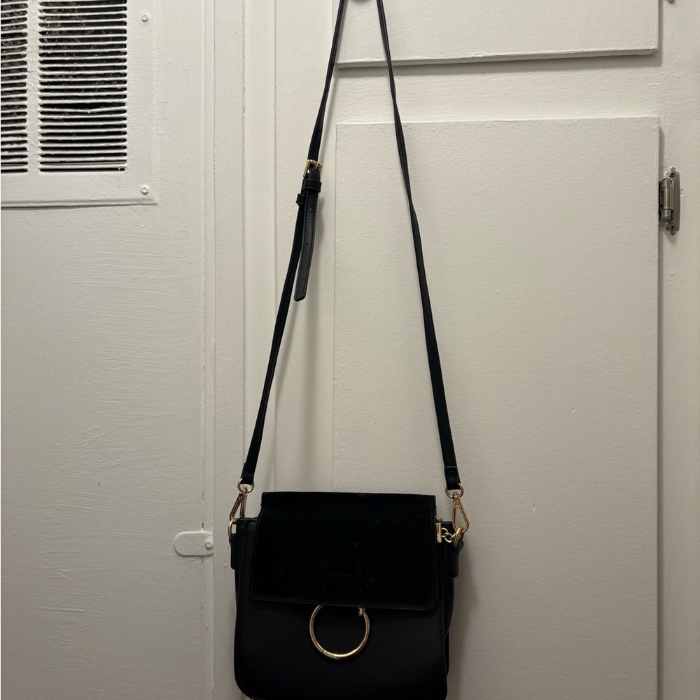 Chic Black Crossbody Bag